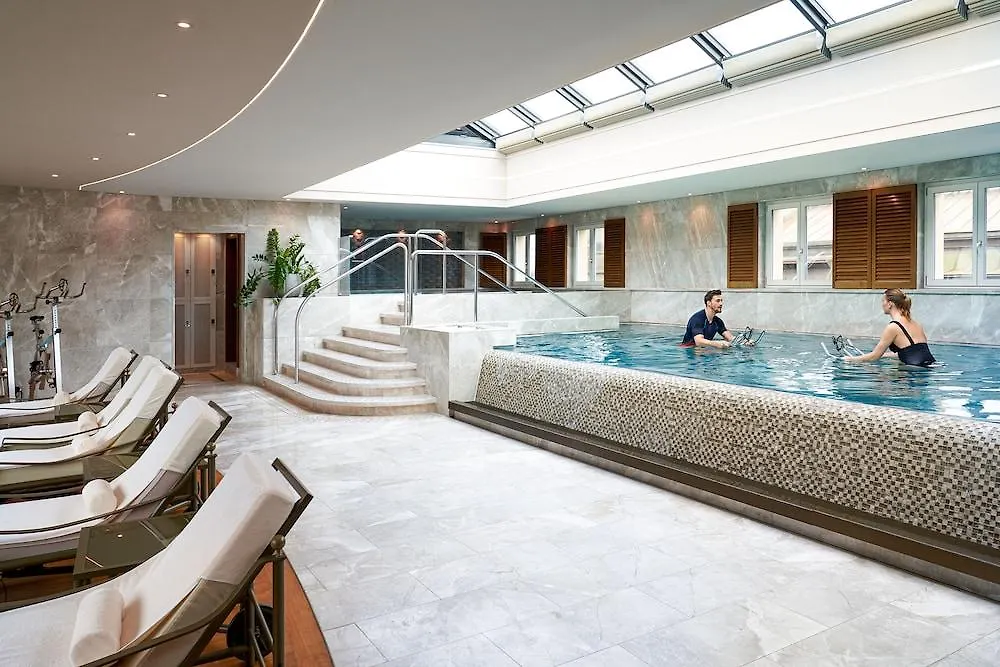 Four Seasons Hotel des Bergues Ginebra 5*,  Suiza