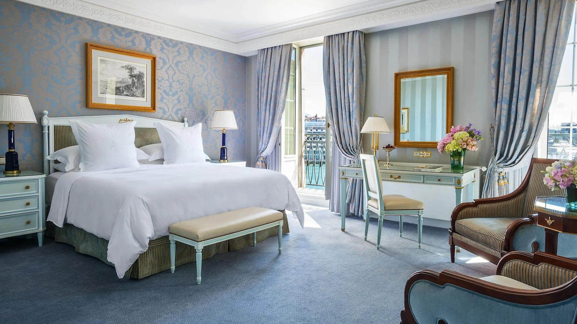 *****  Four Seasons Hotel Des Bergues Geneva Switzerland