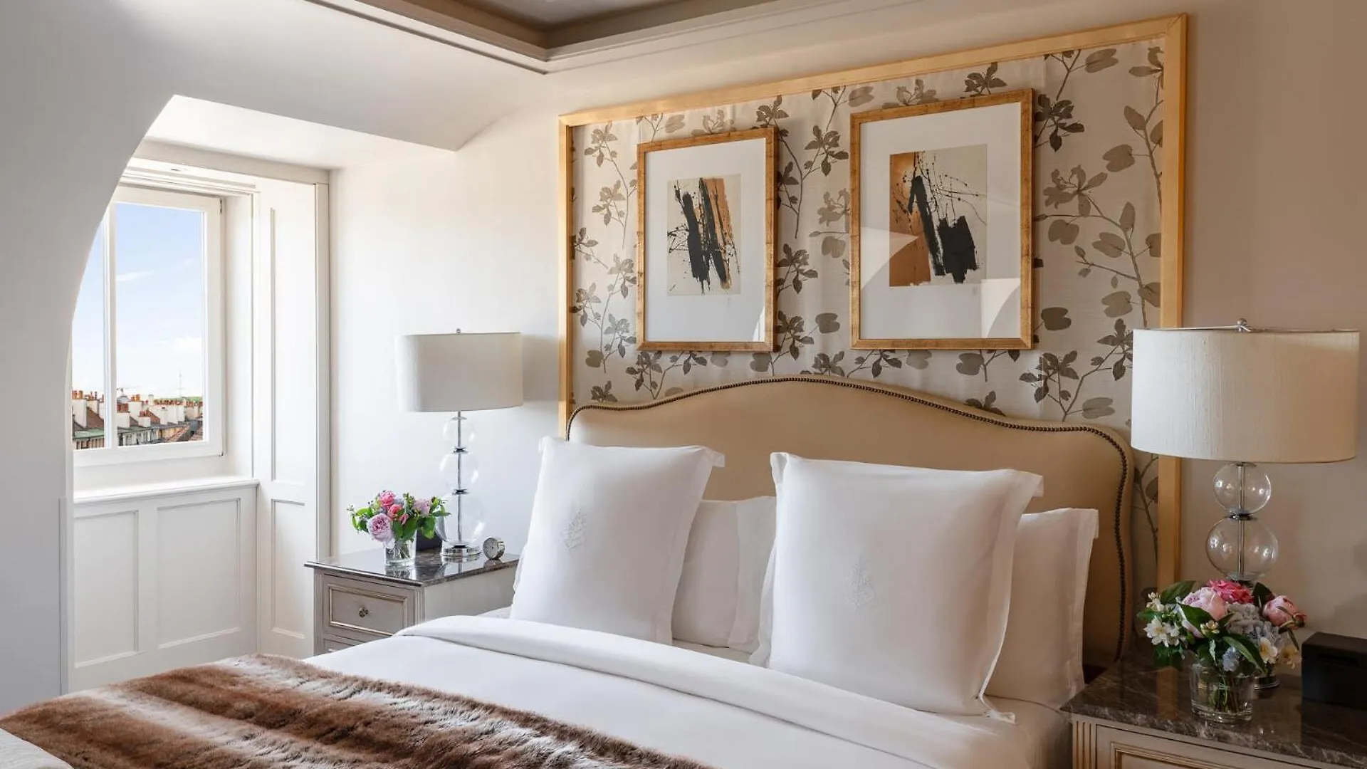 *****  Four Seasons Hotel Des Bergues Geneva Switzerland